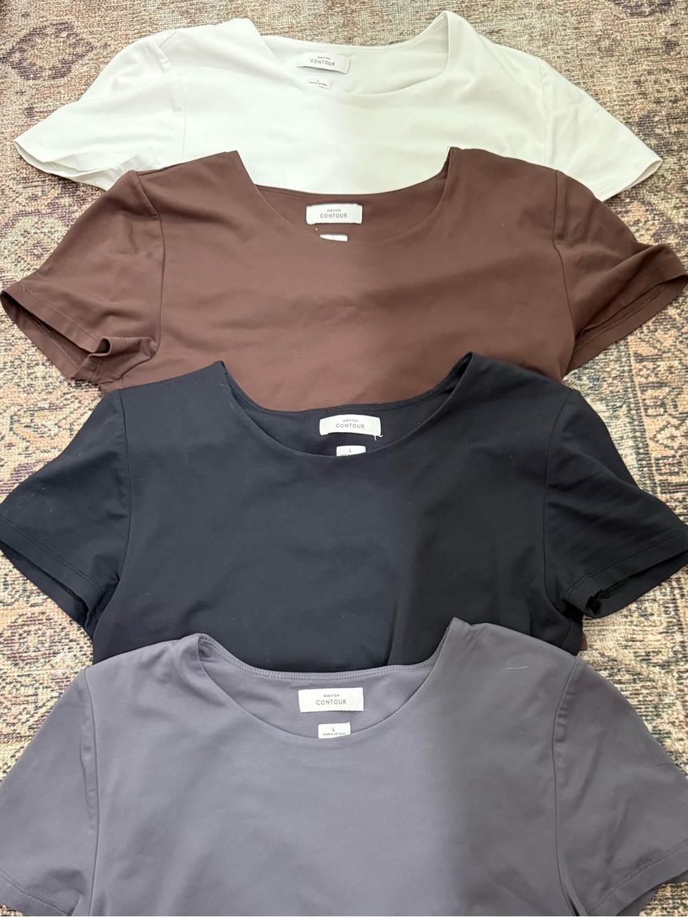 Aritzia babaton contour T-shirt waist length